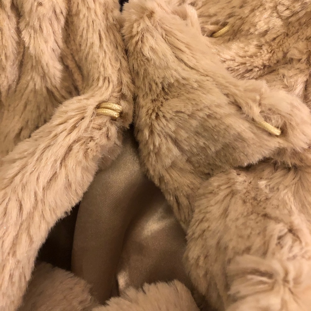 Solitaire Faux Fur Jacket - Picture 4 of 5